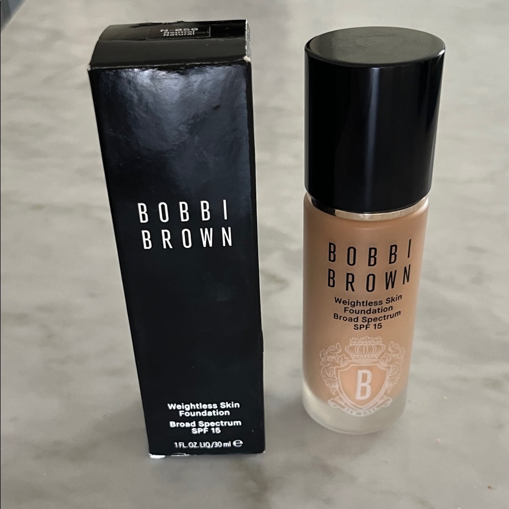 Bobbi Brown Weightless Skin Foundation - Broad Spectrum SPF 15 N-050 Natural